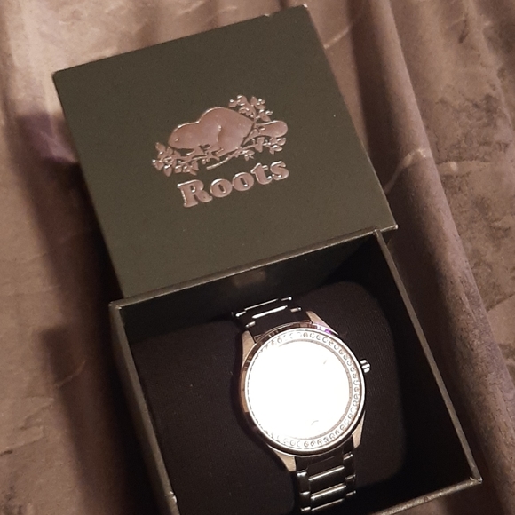 Silver roots watch - Picture 2 of 3